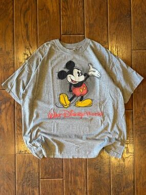 Vintage Y2K Walt Disney World Mickey Shirt